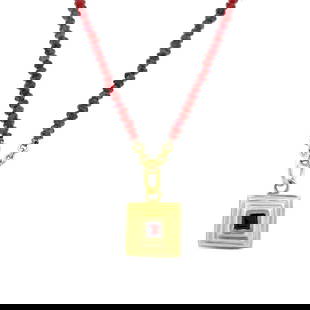 18K Gold Garnet Pendant Bead Necklace: Striking 18K yellow gold necklace featuring a geometric square garnet pendant suspended from a strand of deep red faceted garnet rondelles. Secured with an elegant toggle clasp. Weighs 26.8g, 16" long