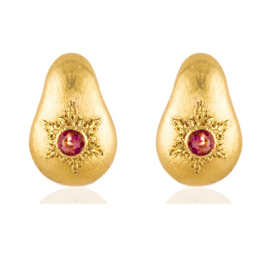 Buccellati 18k Gold Ruby Earrings: Buccellati 18k yellow gold earrings set with 2 round rubies. Signed Buccellati, crafted in Italy, a collectible pair from a renowned Italian house.- Signed: Buccellati- 18k yellow gold- Set with 2 rou