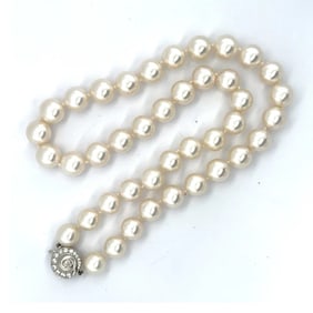 Tiffany & Co. Akoya Pearl Diamond Clasp Necklace