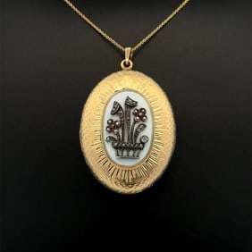 Victorian 18k Gold Enamel Diamond Locket