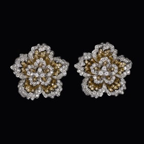 Vintage 18k Two-Tone Diamond Flower Earrings