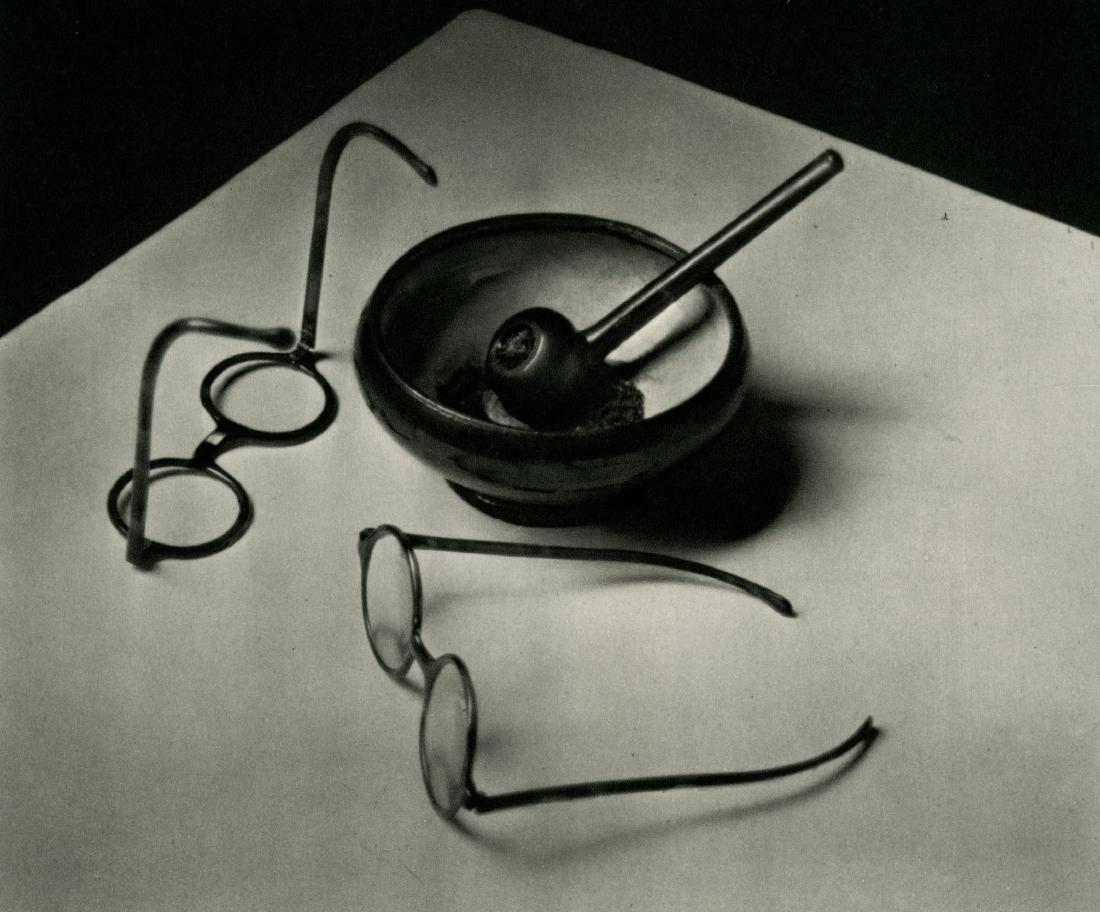 ANDRE KERTESZ - Mondrian's Glasses and Pipe (1 of 1)