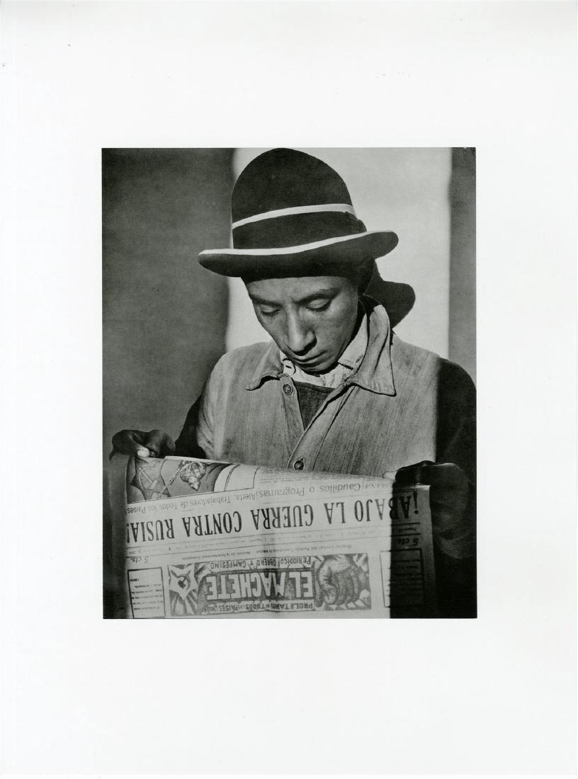 TINA MODOTTI - Worker Reading "El Machete" (1 of 1)