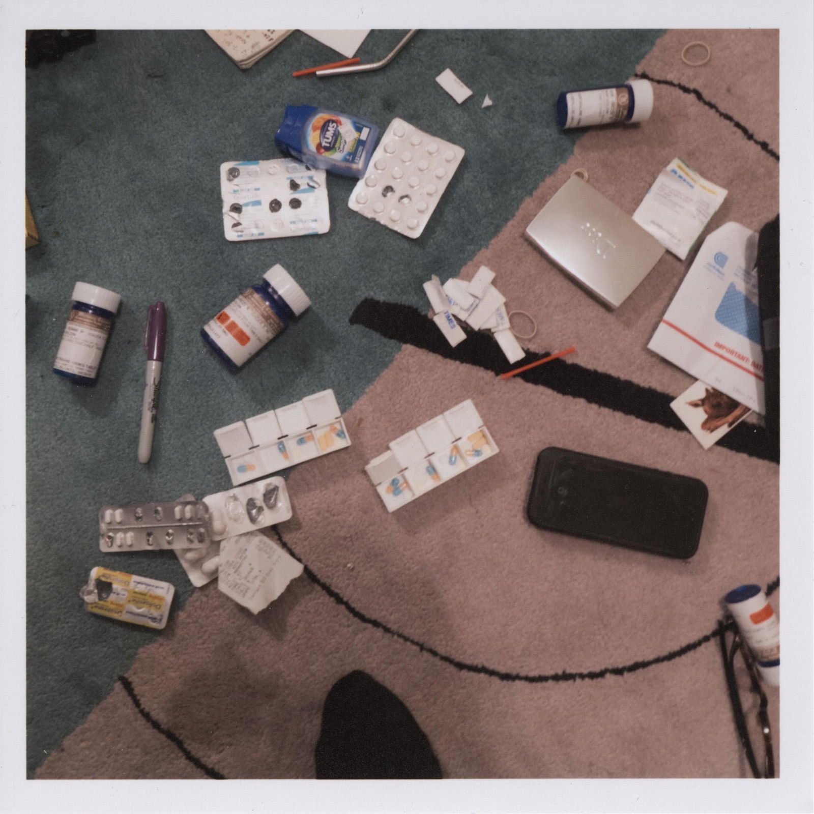 NAN GOLDIN - Drugs on the Rug, New York City - Color (1 of 3)