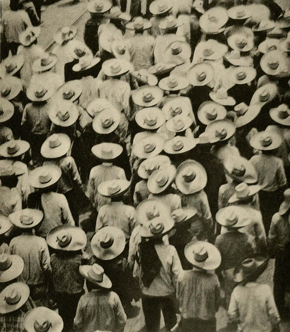 TINA MODOTTI - Workers Parade - Original vintage (1 of 1)