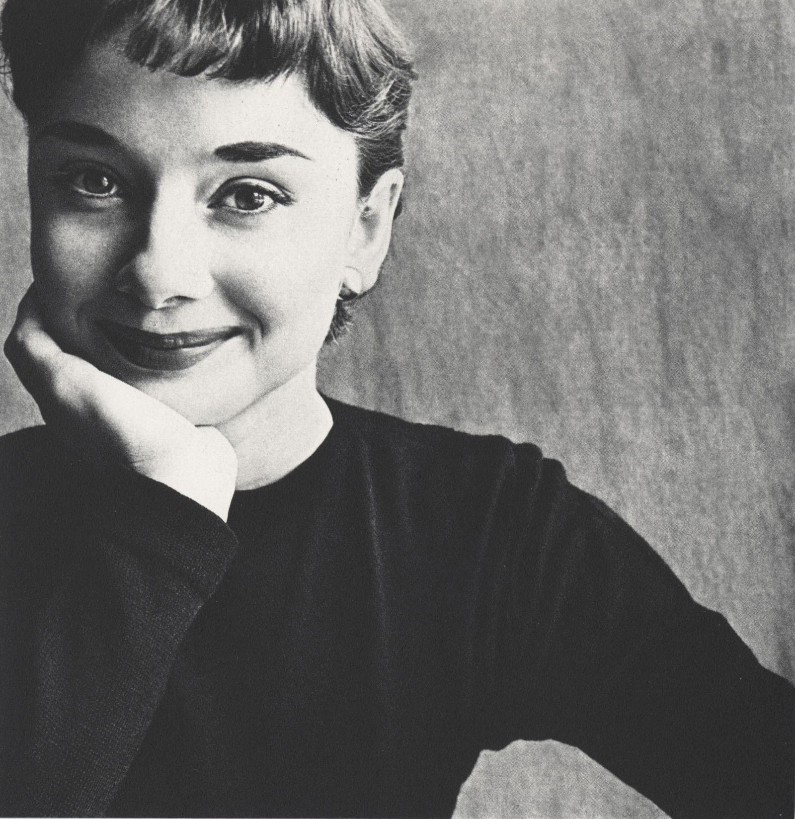 IRVING PENN - Audrey Hepburn, Paris - Original (1 of 1)