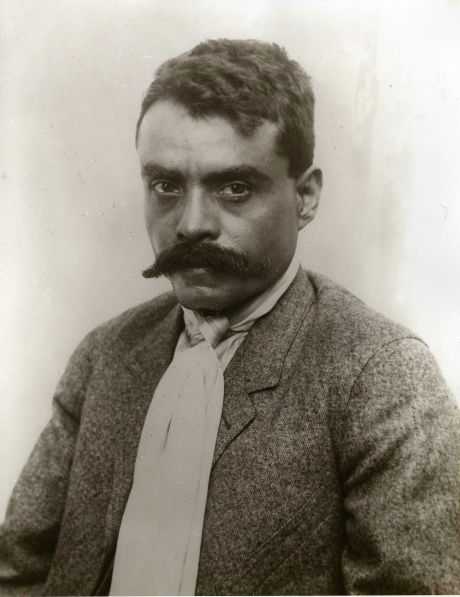 AGUSTIN VICTOR CASASOLA - Emiliano Zapata, Retrato (1 of 1)