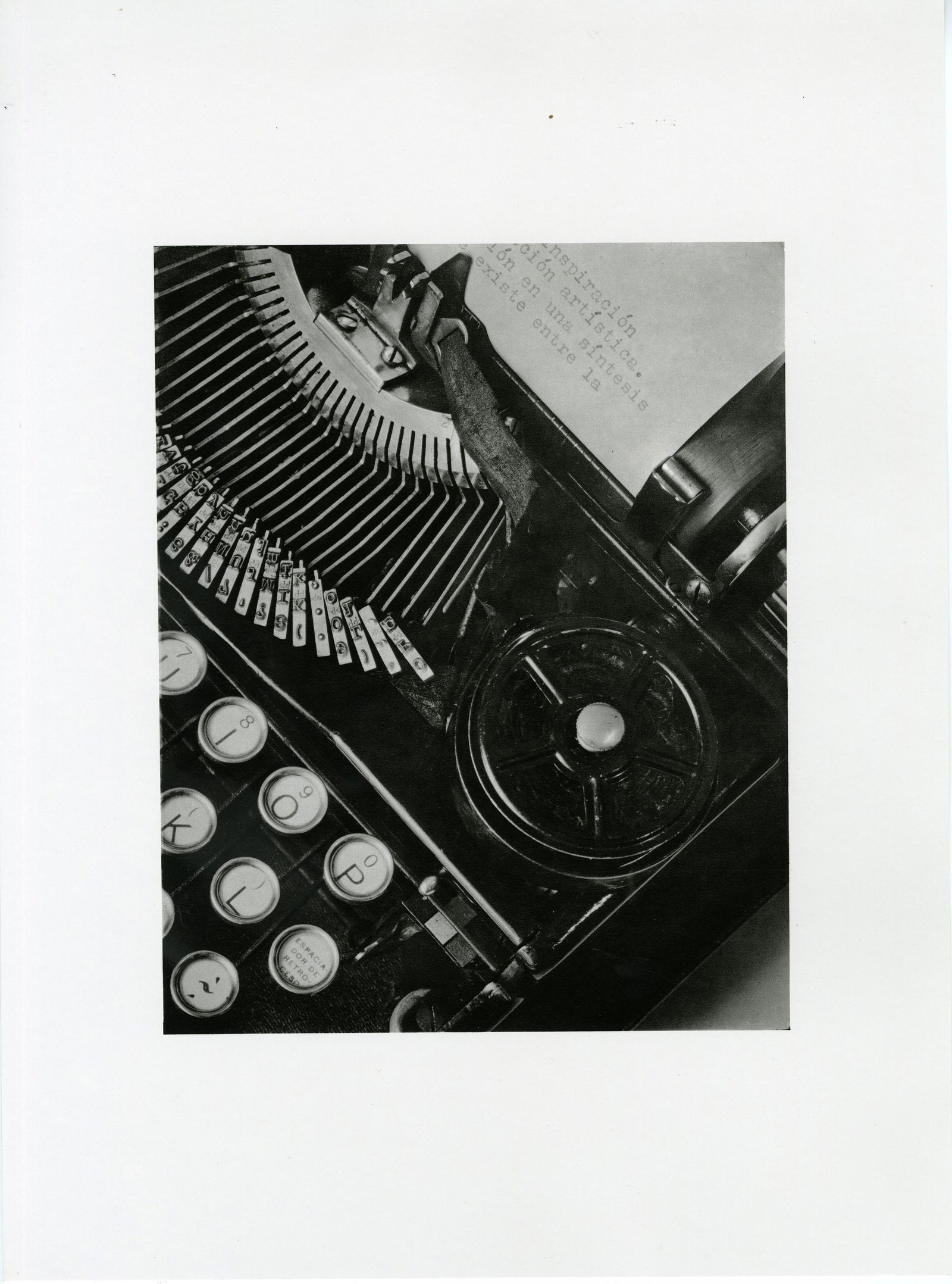 TINA MODOTTI - The Typewriter of Julio Antonio Mella - (1 of 1)