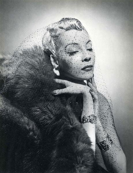 GEORGE PLATT LYNES (American) Original vintage ph: George Platt Lynes (American, 1907 - 1955). "Helen Bennett". Original vintage photogravure. c1938. Printed 1938. 11 1/2 x 8 7/8 in. (292 x 225 mm). [23551]