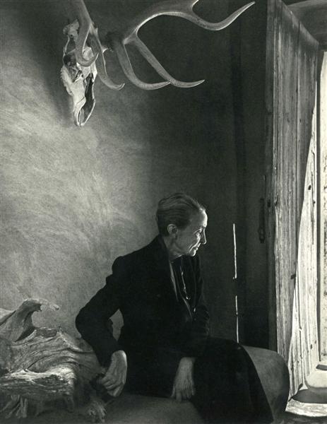 YOUSUF KARSH (Armenian/Canadian) Original vintage: Yousuf Karsh (Armenian/Canadian, 1908-2002). "Georgia O'Keeffe". Original vintage photogravure. 1956. Printed later. 12 x 9 7/16 in. (305 x 240 mm). [24107]