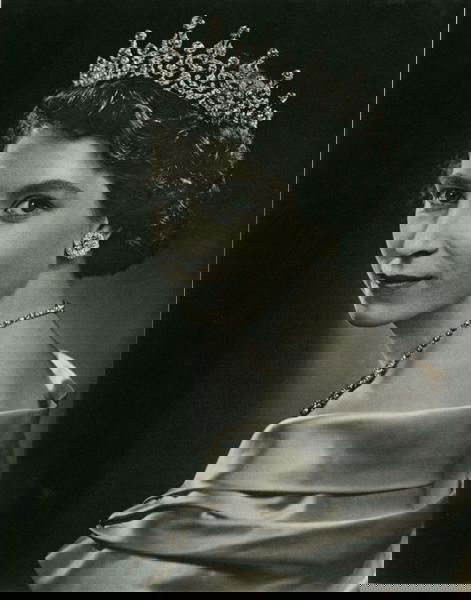 YOUSUF KARSH (Armenian/Canadian) Original vintage: Yousuf Karsh (Armenian/Canadian, 1908-2002). "Queen Elizabeth II". Original vintage photogravure. c1952. Printed 1959. Very good condition, save for one very small scuff in the image. 11 7/8 x 9 3/8 i