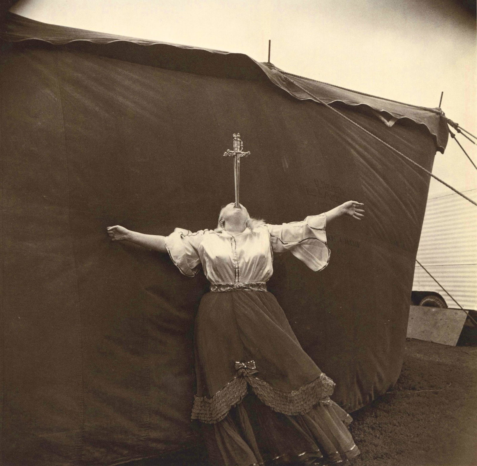 DIANE ARBUS - Albino Sword Swallower at a Carnival, Maryland - Original vintage photogravure (1 of 1)
