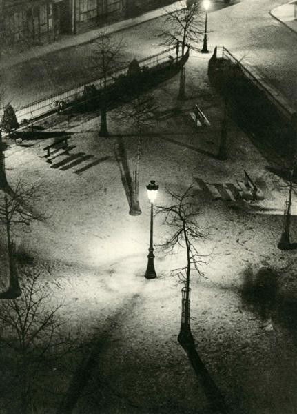 ANDRE KERTESZ - Original vintage photogravure: Andre Kertesz (Hungarian/American, 1894-1985). "Etude #049". Original vintage photogravure. c1930. Printed 1930. 9 x 6 11/16 in. (229 x 170 mm). [24181]