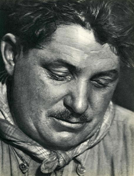 FRANCOIS KOLLAR - Original vintage photogravure: Francois Kollar (French, 1904-1979). "La Tete Caracteristique". Original vintage photogravure. c1935. Printed 1935. 10 13/16 x 8 3/8 in. (275 x 213 mm). [23834]