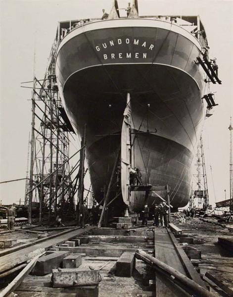 HERMANN RUCKWARDT - Vintage gelatin silver print: Hermann Ruckwardt (German, 1845 - 1919). "Construction of the Gundomar, No. 7". Vintage gelatin silver print. c1910. Printed c1910. Tipped to original support sheet. Ship built by A.G. Weser in Bremen