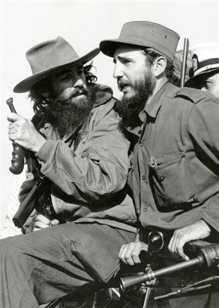 ALBERTO KORDA DIAZ GUTIERREZ - Photolithotype: Alberto Korda Diaz Gutierrez (Cuban, 1928-2001). "Entrada de Fidel a la Habana". Photolithotype. 1959. Printed later. 14 1/8 x 10 3/16 in. (359 x 259 mm). [24080]