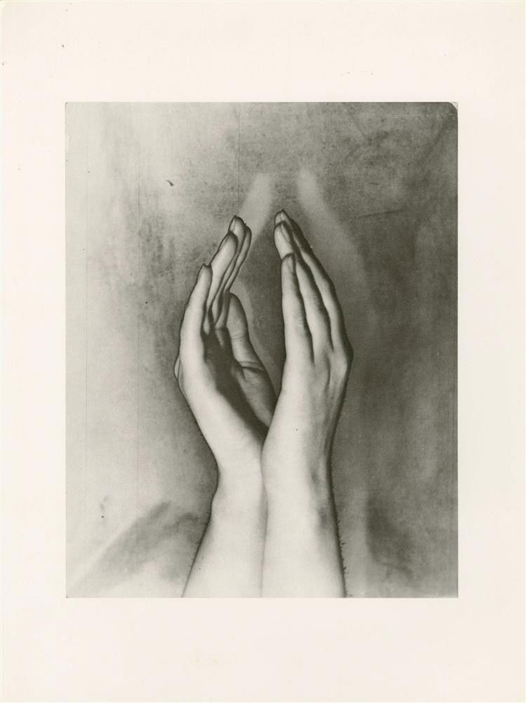 ERWIN BLUMENFELD - Original photogravure: Erwin Blumenfeld (German-American, 1897-1969). "Solarized Hands". Original photogravure. 1929. Printed later. Very good condition. Image size: 11 x 8 11/16 in. (279 x 221 mm). Sheet size: 15 3/4 x 11