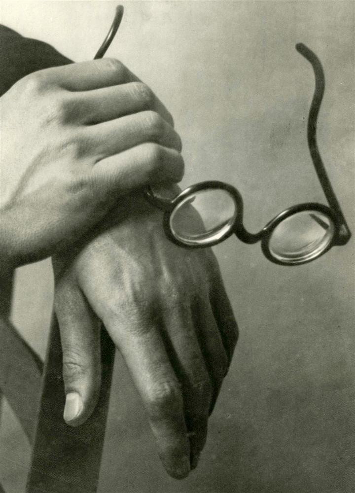ANDRE KERTESZ - Original vintage photogravure: Andre Kertesz (Hungarian/American, 1894-1985). "Etude #048". Original vintage photogravure. c1930. Printed 1930. Image size: 9 1/8 x 6 3/4 in. (232 x 171 mm). [24180]