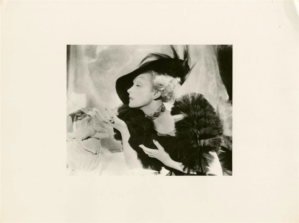 CECIL BEATON - Original photogravure: Cecil Beaton (English, 1904 - 1980). "Marlene Dietrich". Original photogravure. 1935. Printed later. Very good condition, with tissue guard. Image size: 6 7/8 x 8 11/16 in. (175 x 221 mm). Sheet size: