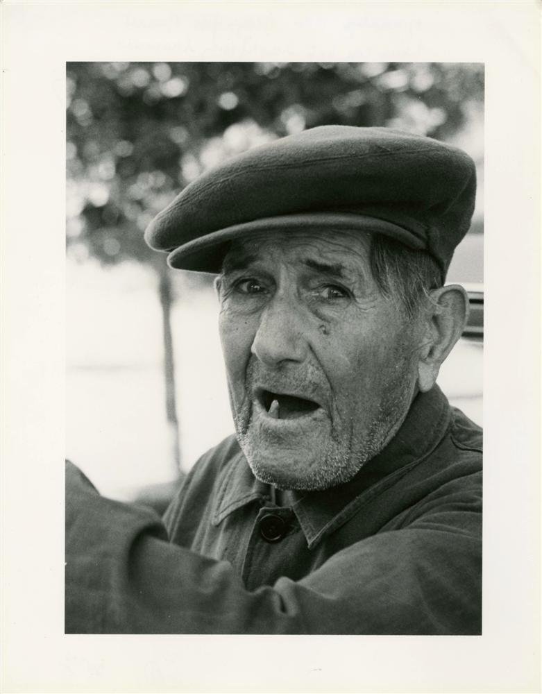 GEORGES YVES MASSART - Vintage silver gelatin pri: Georges Yves Massart (French/Mexican, b. 1932). "Andaluz". Vintage silver gelatin print. 1970. Printed 1970. Signed, dated, and titled in ink, verso. Kodak paper. Very good contition. Provenance: Priv