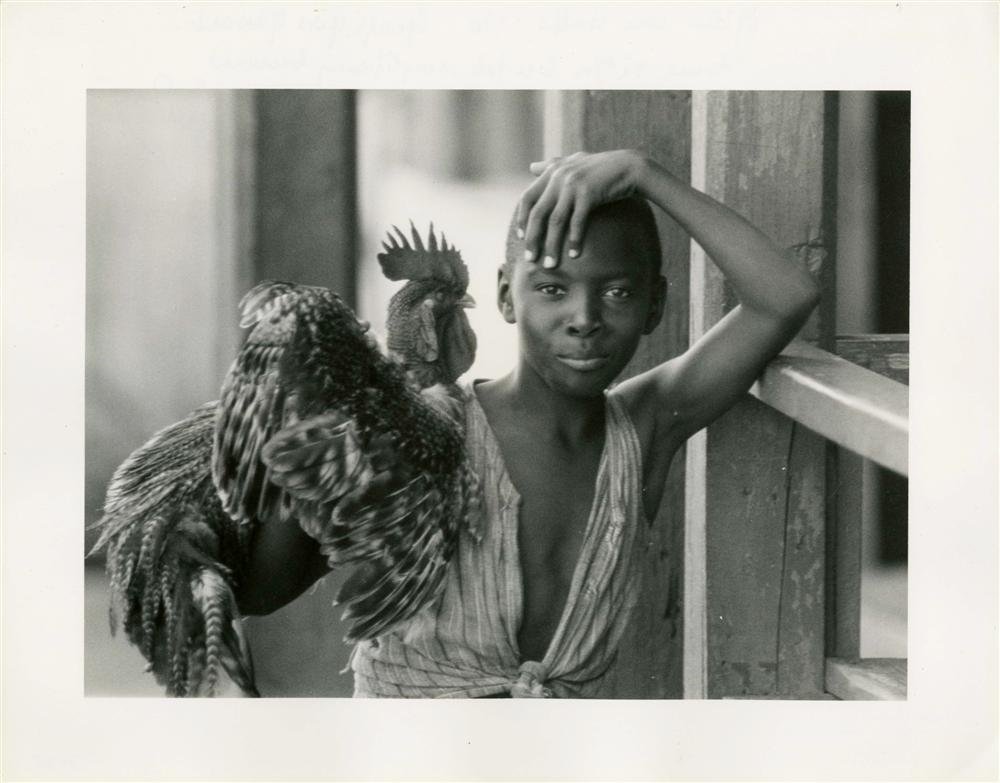 GEORGES YVES MASSART - Vintage silver gelatin pri: Georges Yves Massart (French/Mexican, b. 1932). "Niño con Gallo". Vintage silver gelatin print. 1970. Printed 1970. Signed, dated, and titled in pen, verso. Kodak paper. Very good condition. Provenan