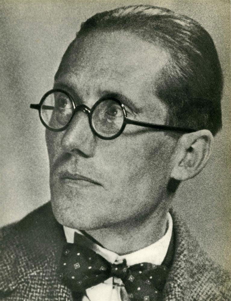 MAN RAY - Original vintage photogravure: Man Ray (American, 1890 - 1976). "Le Corbusier". Original vintage photogravure. 1929. Printed 1934. See: www.manraytrust.com, pg.17. Image copyright © ADAGP/BNF - Artists Rights Society (ARS), New Yo