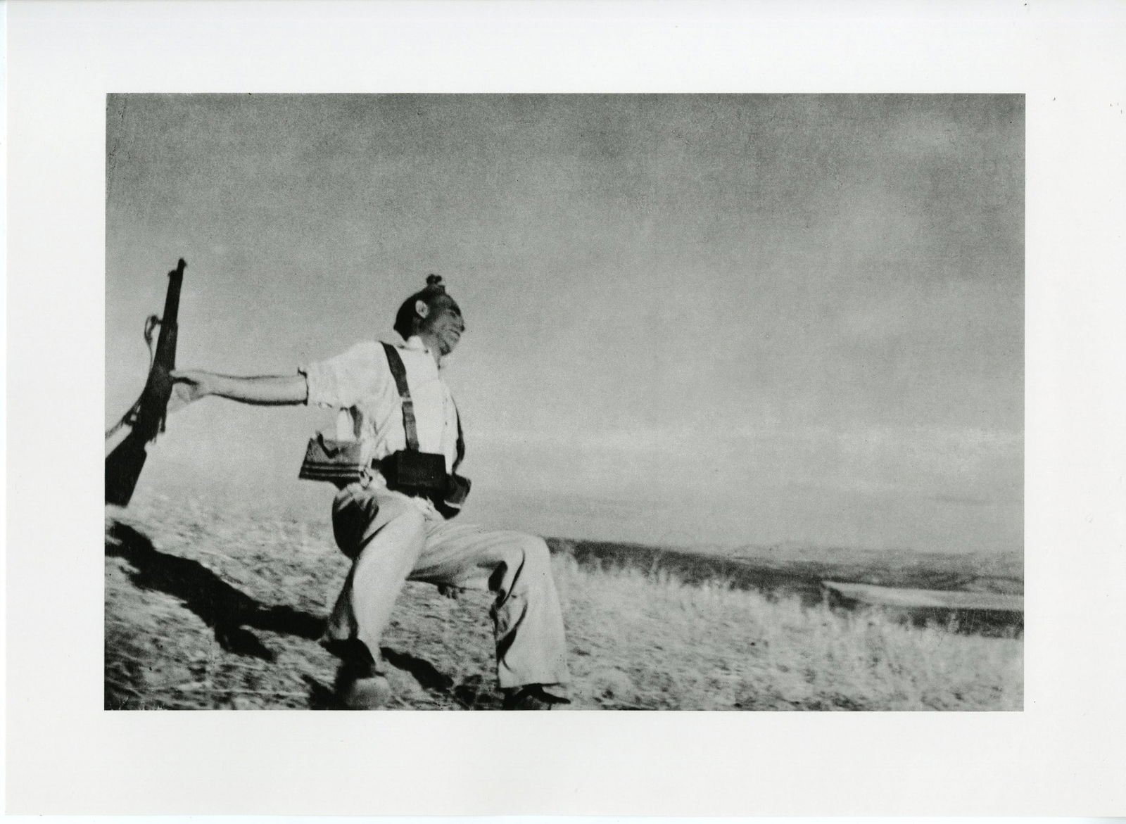ROBERT CAPA - Death of a Loyalist Soldier - Original photogravure (1 of 1)