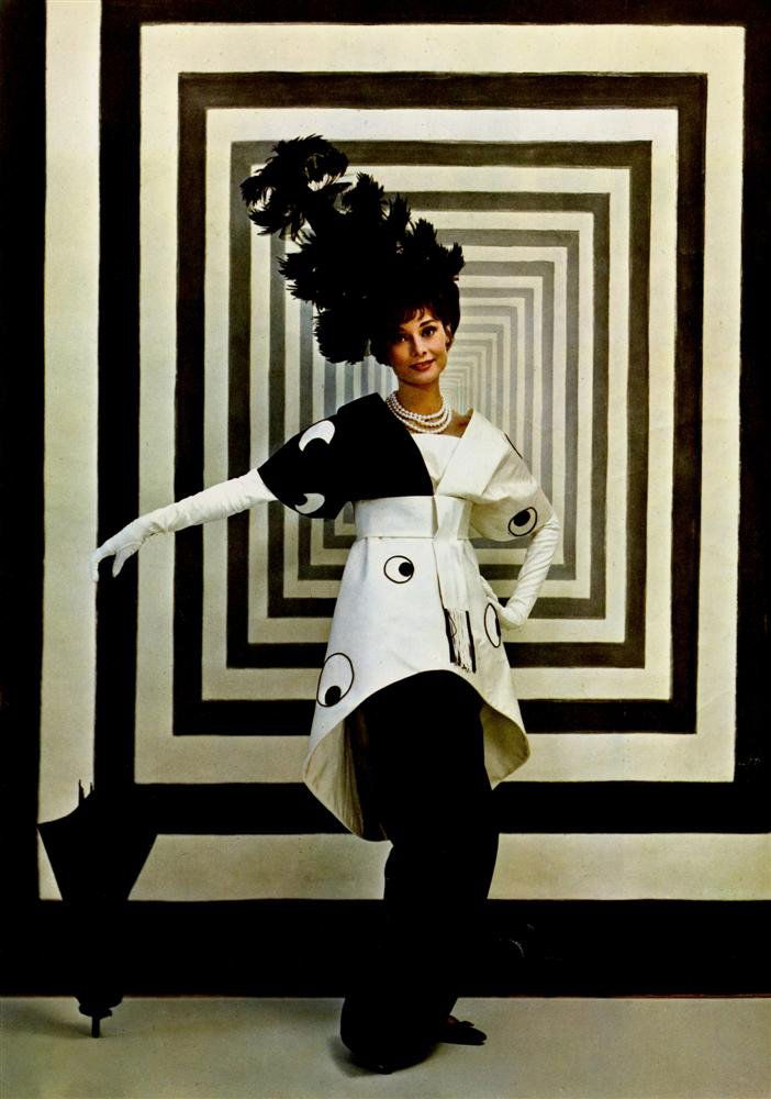 CECIL BEATON - Original vintage color photogravure: Cecil Beaton (English, 1904 - 1980). "Audrey Hepburn". Original vintage color photogravure. 1960s. Printed 1968. Very good condition. Image size: 12 x 8 5/8 in. (305 x 219 mm). [26022] {R100}