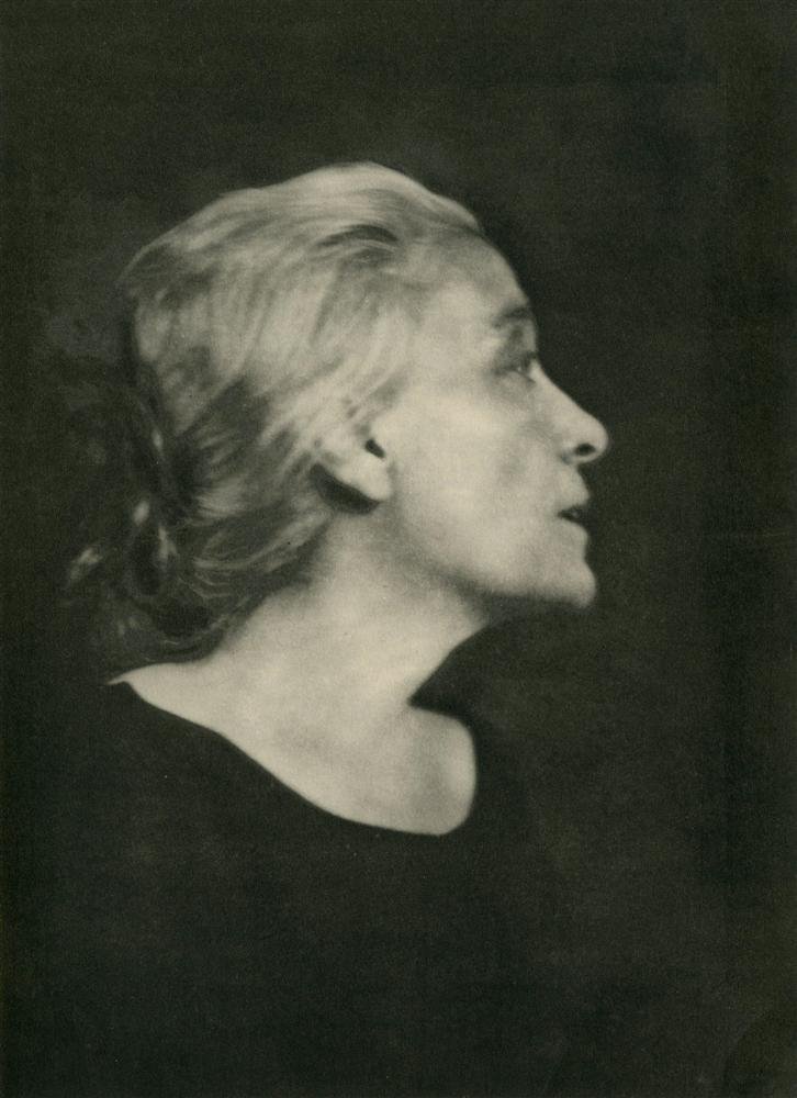 ARNOLD GENTHE - Original vintage photogravure: Arnold Genthe (American, 1869 - 1942). "Eleonora Duse". Original vintage photogravure. 1924. Printed 1937. Very good condition. Image size: 11 11/16 x 8 3/8 in. (297 x 213 mm). [25957] {R100}