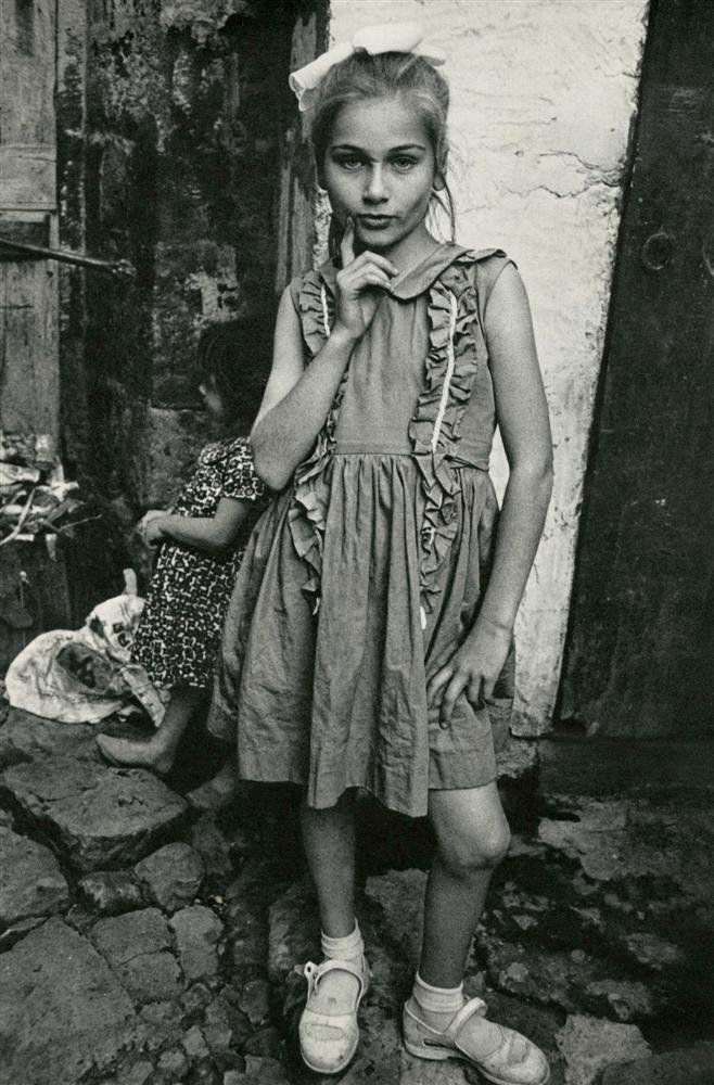 MARY ELLEN MARK - Original vintage photogravure: Mary Ellen Mark (American, b.1940). "Pensive". Original vintage photogravure. c.1964. Printed 1969. Fine condition. Image size: 13 x 8 3/4 in. (330 x 222 mm). [25459] {R100}