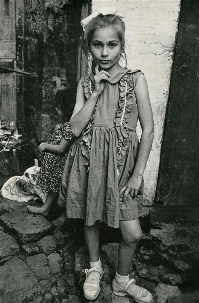 MARY ELLEN MARK - Original vintage photogravure: Mary Ellen Mark (American, b.1940). "Pensive". Original vintage photogravure. c.1964. Printed 1969. Fine condition. Image size: 13 x 8 3/4 in. (330 x 222 mm). [25459] |400| {R100}