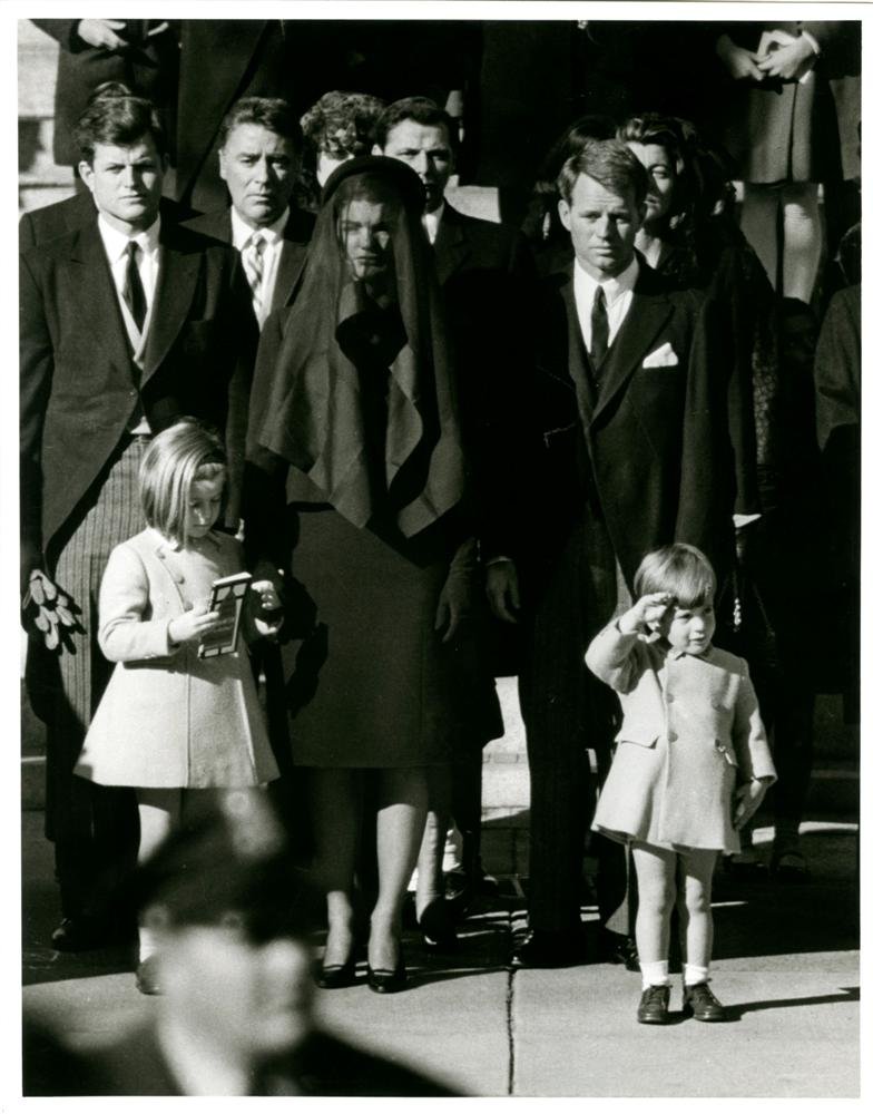 DAN FARRELL - Vintage silver gelatin print (1 of 2)