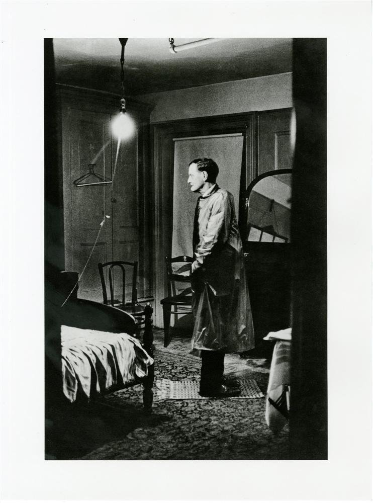 DIANE ARBUS - Original photogravure: Diane Arbus (American, 1923-1971). "Backwards Man in His Hotel Room, New York". Original photogravure. 1961. Printed 1978. Stamped with photographer's name, verso. Edition of 1,000. High-grade archiva