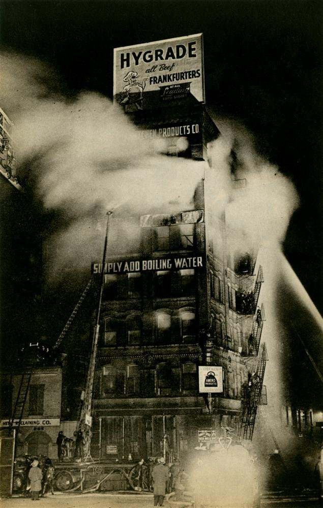 WEEGEE [arthur h. fellig] - Simply Add Boiling (1 of 1)