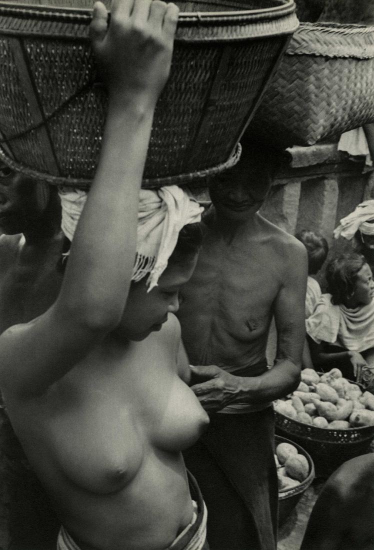 HENRI CARTIER-BRESSON - Bali Nude, Indonesia: Henri Cartier-Bresson (French, 1908 - 2004). "Bali Nude, Indonesia". Original vintage photogravure. 1950. Printed 1953. Stamped with the photographer's name, verso. Edition unknown, presumed small. Hi