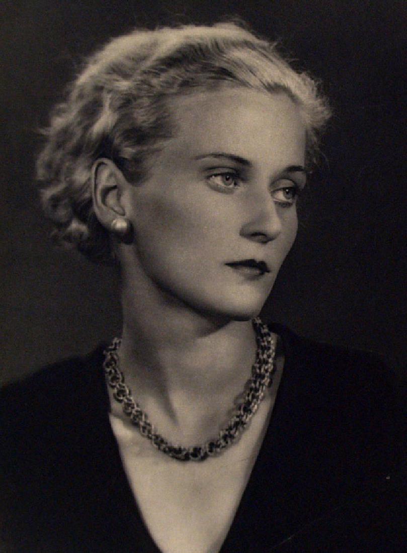 MAN RAY - Mrs. Hubbel (1 of 1)