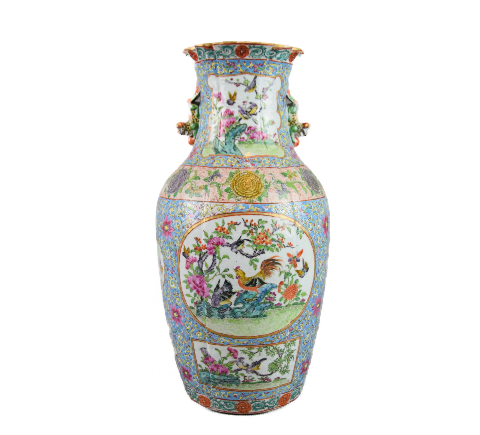 A CHINESE FAMILLE ROSE VASE, 19TH C: A CHINESE FAMILLE ROSE VASE, 19TH C 43.5 CM H GOOD CONDITION