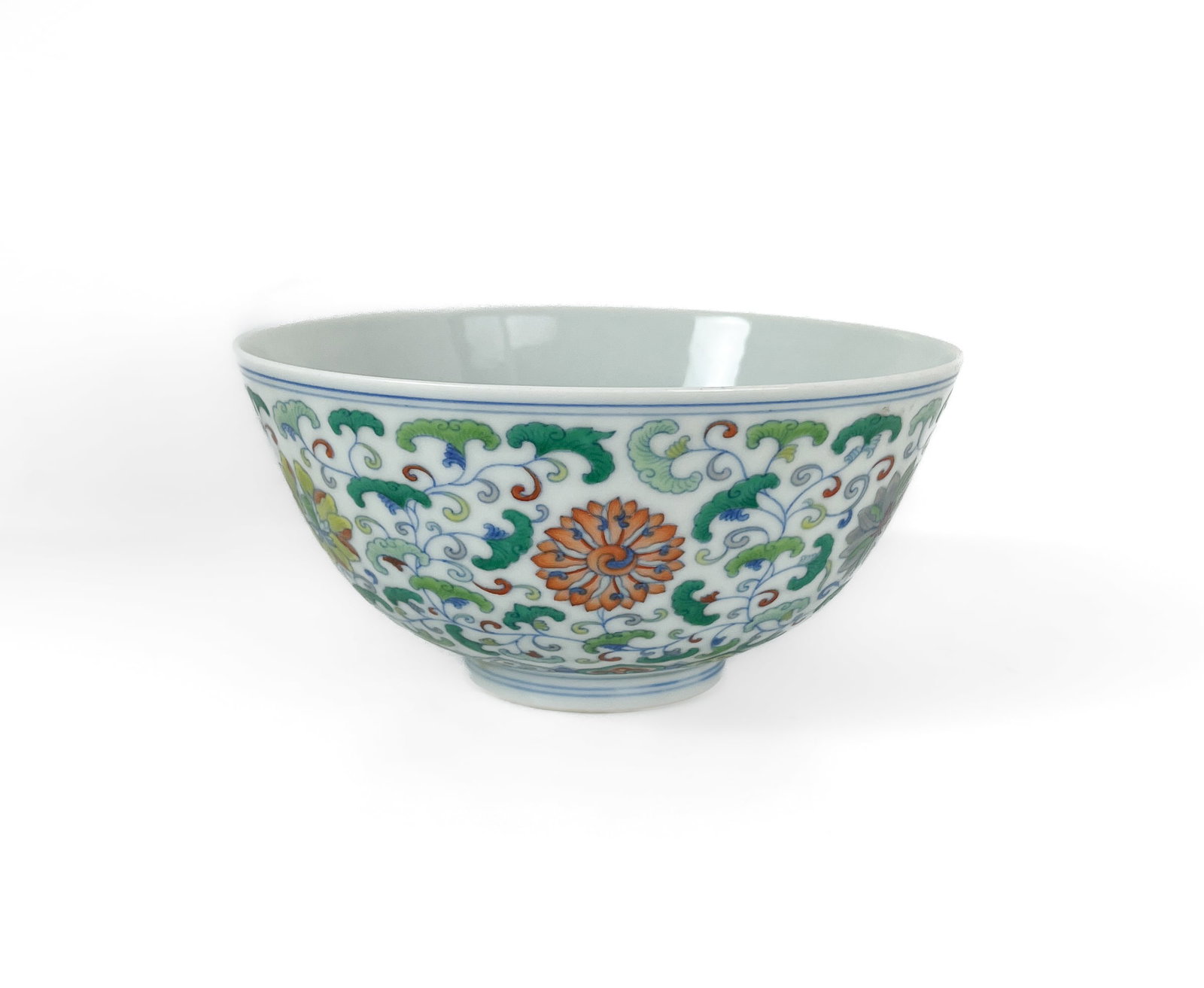 A FINE CHINESE DOUCAI FLOWER BOWL, JIAQING MARK (1 of 1)