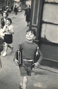 Henri Cartier Bresson - Rue Mouffetard: HENRI CARTIER BRESSON (1908-2004) Rue Mouffetard Print 9 x 13.5 inches