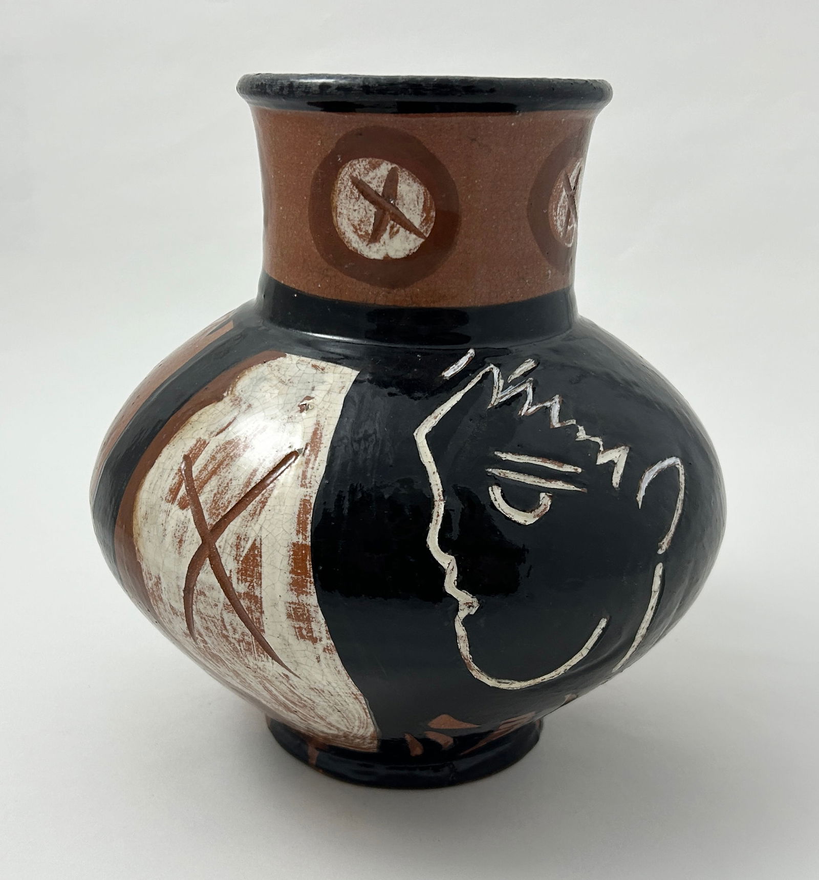 Pablo Picasso - Face, Earthenware Clay Madoura Vase (1 of 9)