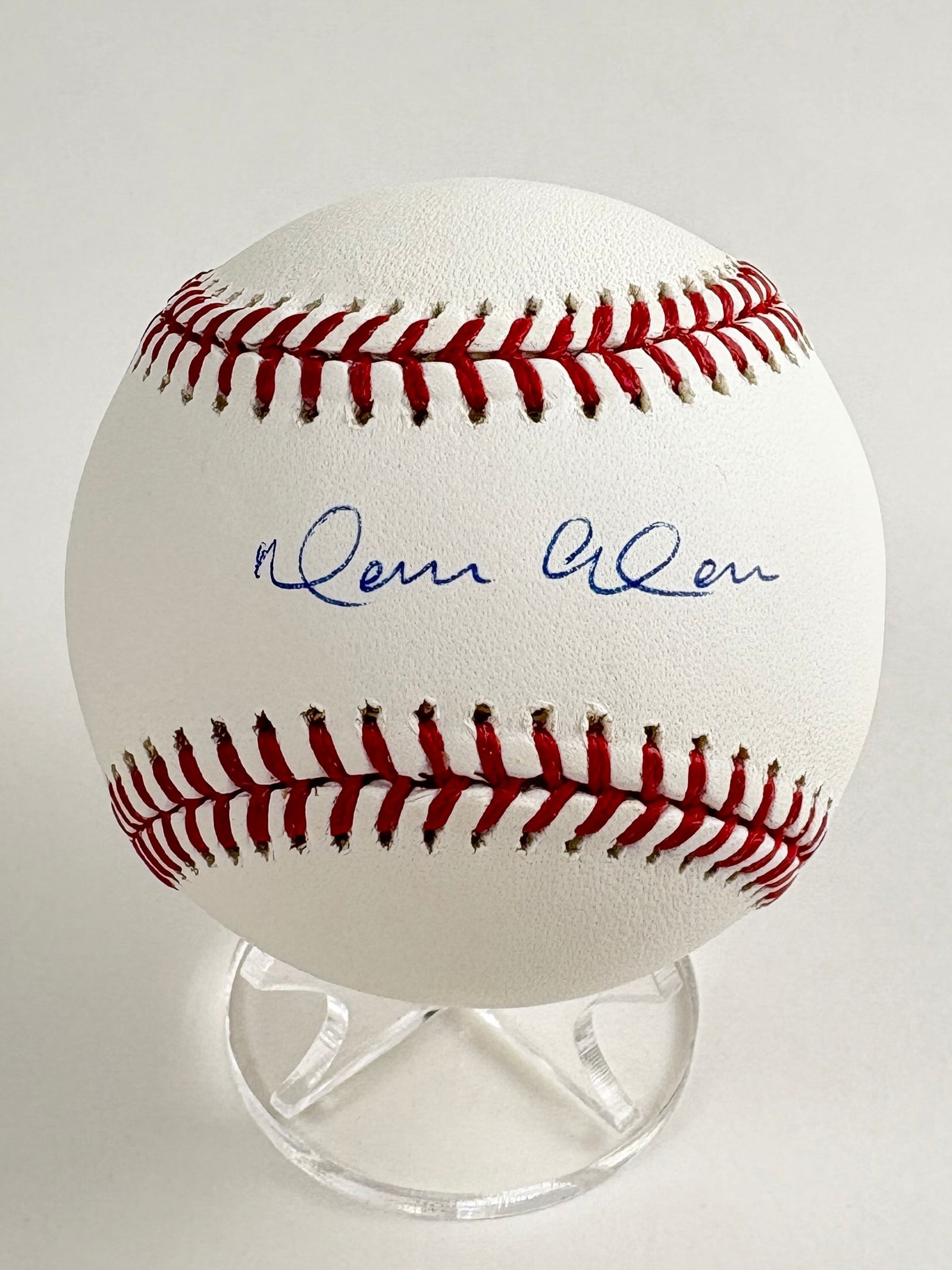 Moises Alou - Autographed Baseball, Authenticated (1 of 5)
