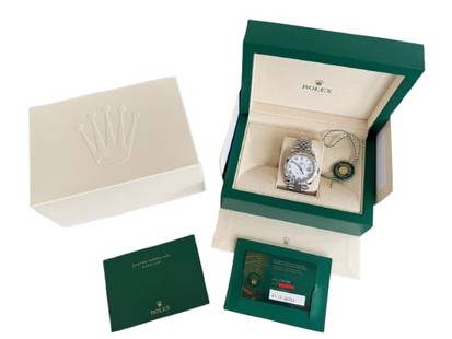 Rolex Datejust 126334 41mm White Roman Dial Jubilee Box Set: ROLEX Datejust 126334 41mm Stainless Steel Case White dial with Roman numeral hour markers Fluted 18k white gold bezel Jubilee bracelet with folding Oysterclasp Pre-owned full set with original box an