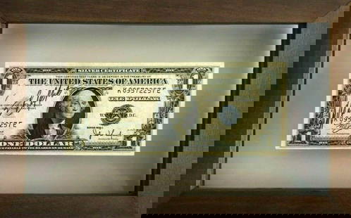 Warren Buffett - Hand Signed 1 Dollar Bill: Warren Buffett (b. 1930) Hand Signed $1 Bill Rare United States one-dollar bill personally signed by renowned investor and philanthropist Warren Buffett. A prized collectible for financial history ent