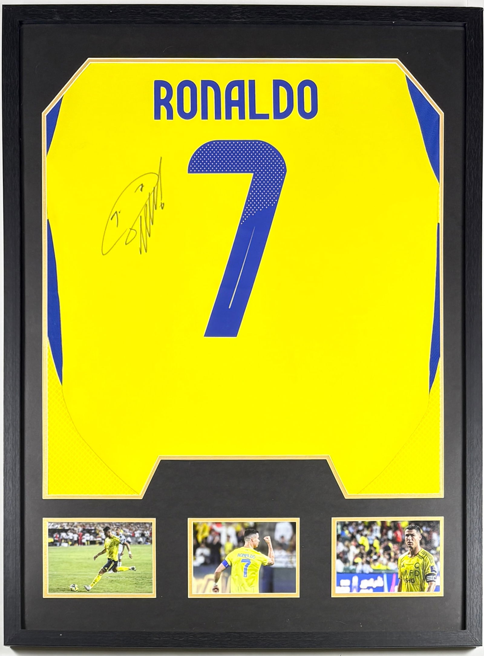 Cristiano Ronaldo – Hand Signed Al Nassr Jersey w/ COA, 24 × 32 in (1 of 10)