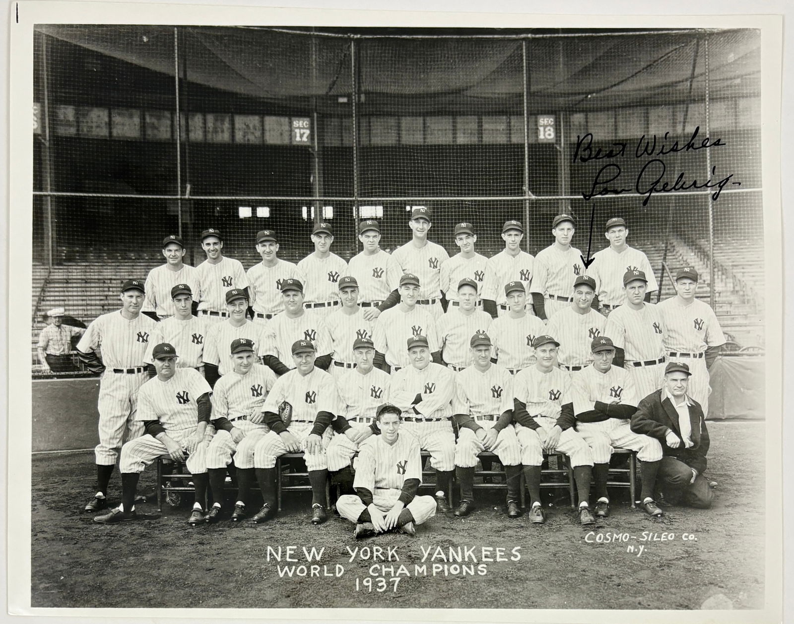 Lou Gehrig – Hand Signed “Best Wishes” Vintage Team Photograph, 1937 Yankees (1 of 6)