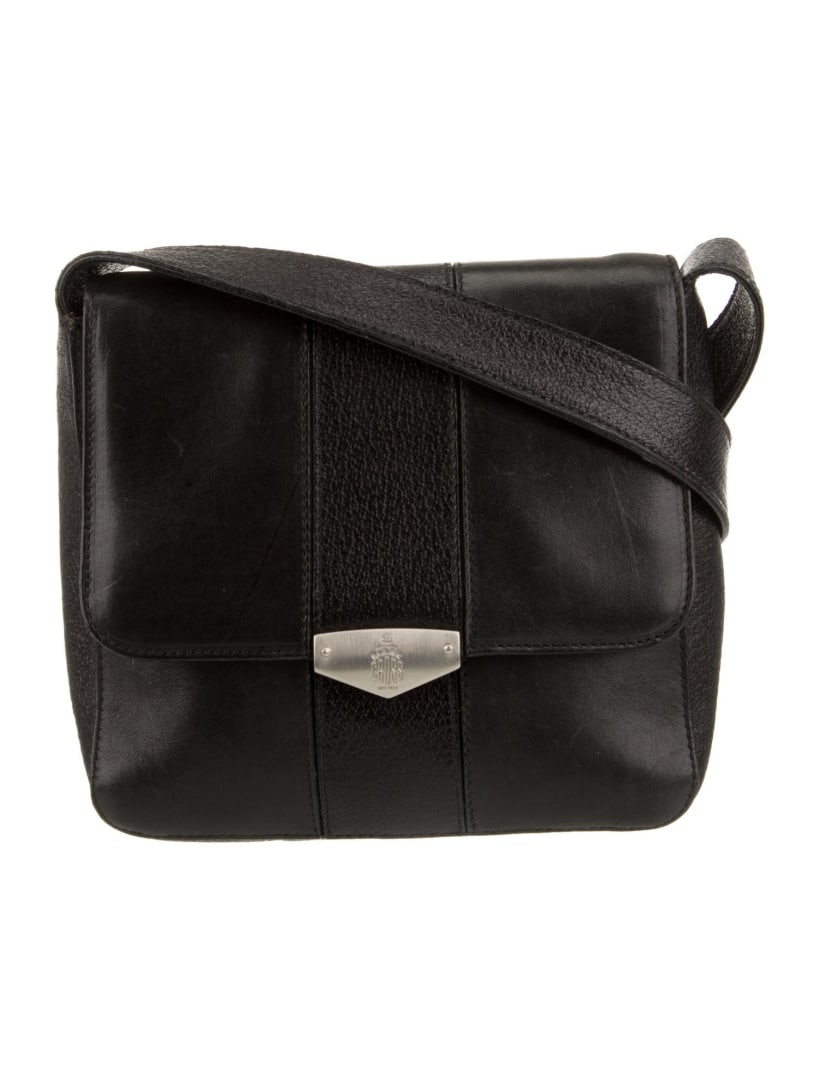 Mark Cross Black Leather Silver-tone Crossbody Bag: Condition is good, pre-owned. Details: black leather, silver-tone hardware, single shoulder strap, leather lining & single interior pocket, snap closure at front, shoulder strap drop: 21. 5", height: