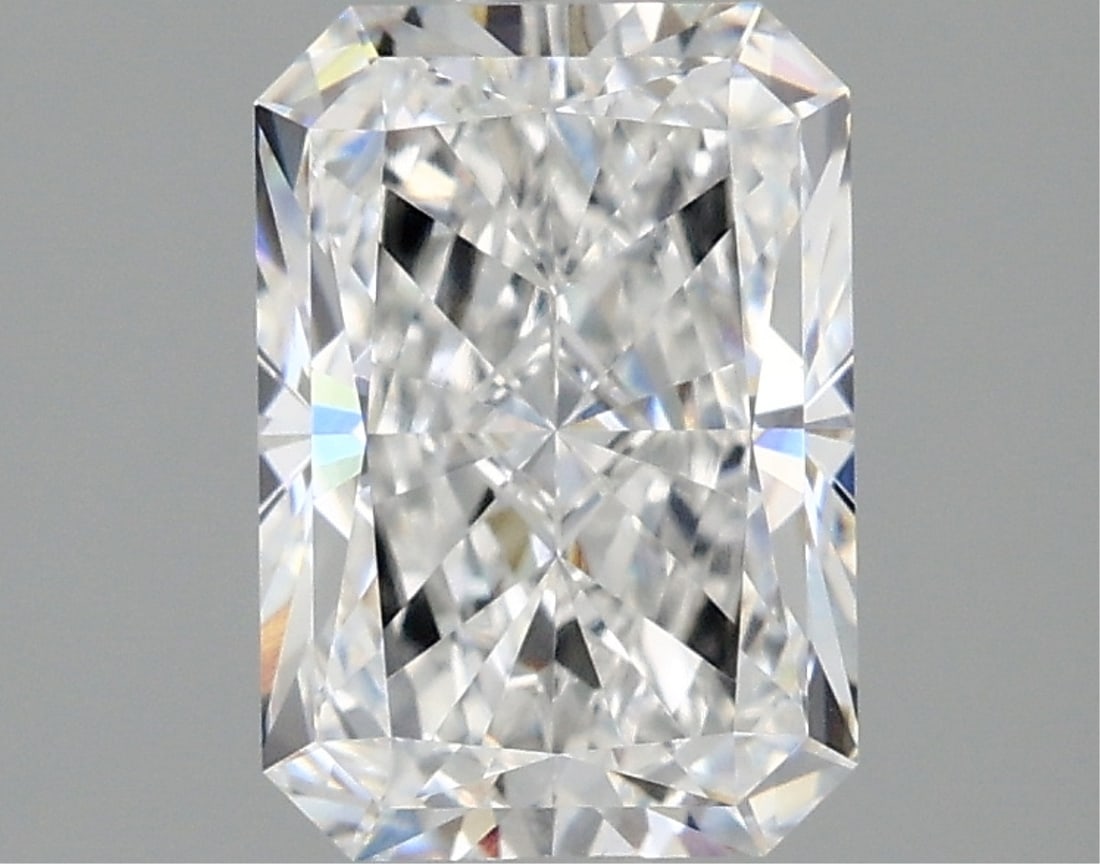 Igi Certified Radiant Cut 1.90ct Vs1 Lab Diamond: This igi-certified lab-grown radiant-cut diamond weighs 1. 90 carats and boasts a stunning d color grade and vs1 clarity. It has excellent polish and excellent symmetry with no fluorescence, ensuring 