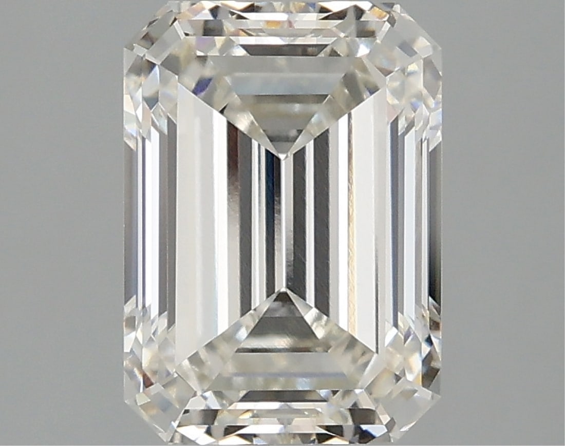 Igi Certified Emerald Cut 2.55ct Vs1 Lab Diamond: This igi-certified lab-grown emerald-cut diamond weighs 2. 55 carats. It features g color grade and vs1 clarity, with excellent polish and excellent symmetry with no fluorescence. The diamond measures