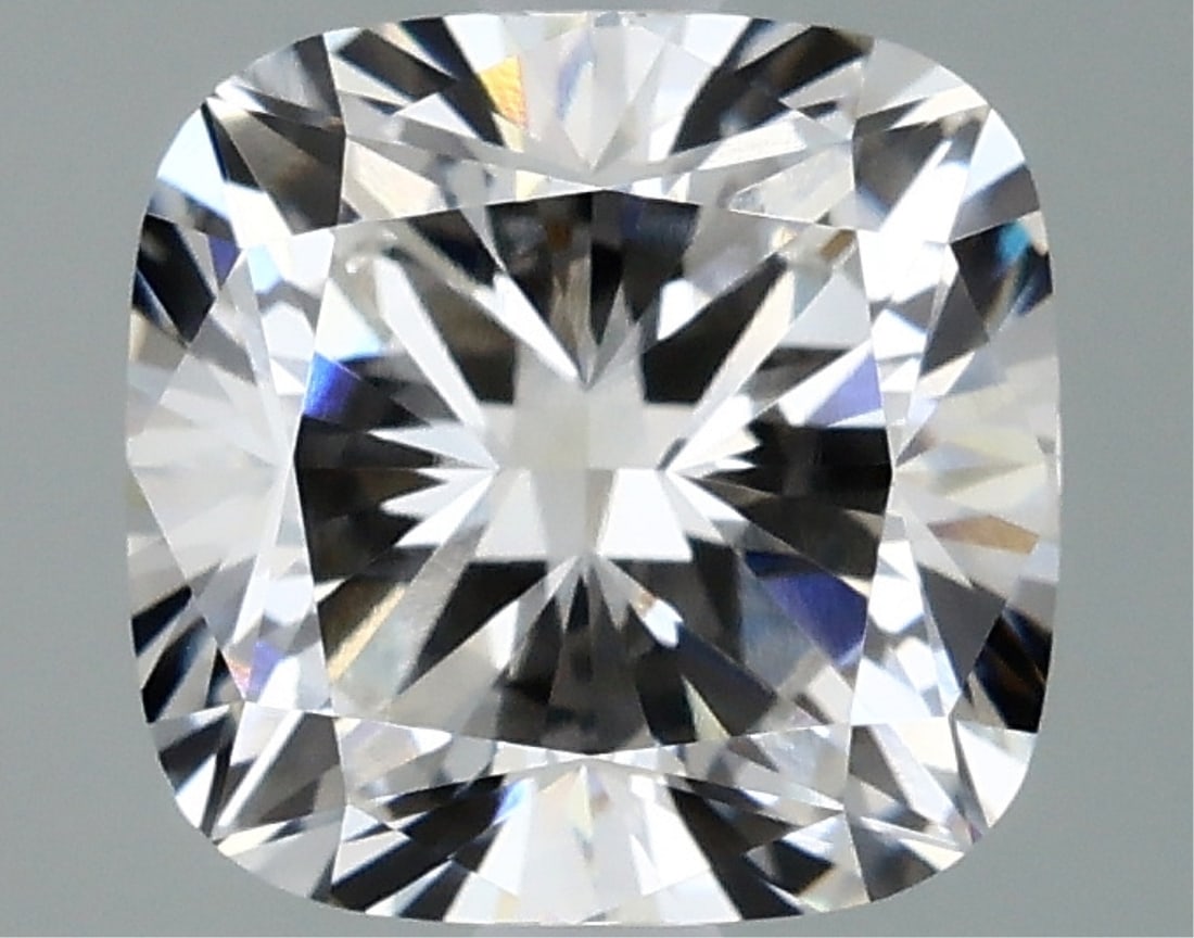 Igi Certified Cushion Cut 2.55ct Vvs2 Lab Diamond: This igi-certified lab-grown cushion-cut diamond weighs 2. 55 carats. It features g color grade and vvs2 clarity, along with excellent polish and excellent symmetry with no fluorescence. The diamond m