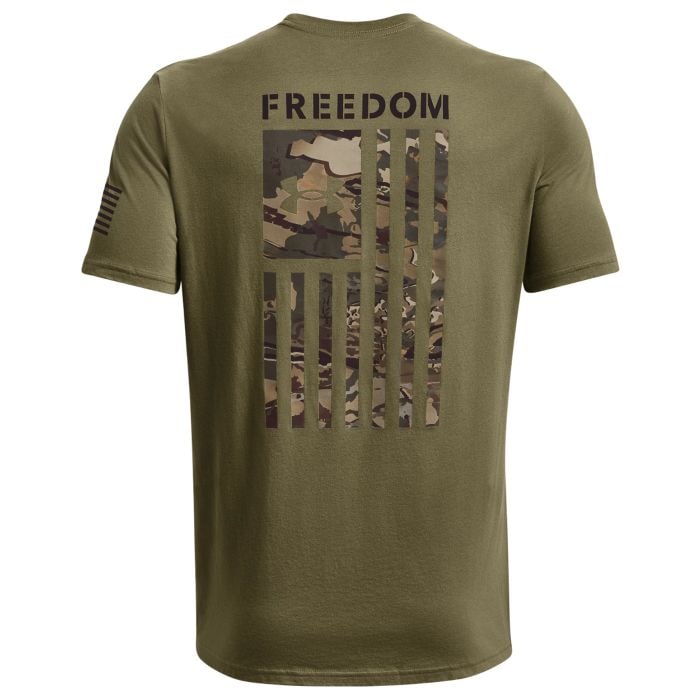 Under Armour 3xl Freedom Flag Camo T-shirt: This men's ua freedom flag camo t-shirt in marine od green, size 3x-large, is crafted from a super-soft cotton-blend fabric for all-day comfort. Featuring a ribbed collar and cuffs, this lightweight, 